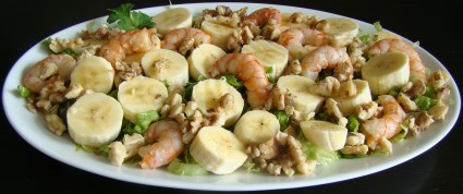 ENSALADA DE PLÁTANOS Y GAMBAS