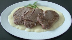 SOLOMILLO CON SALSA DE QUESO.1jpg