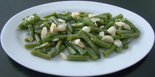 HABICHUELAS CON AJOS