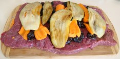 lomo-entrecot-relleno-de-pasas-berenjenas-zanahoria