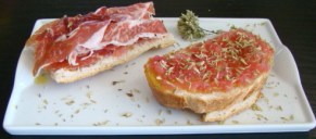 PAN CON TOMATE Y JAMÓN SERRANO_1