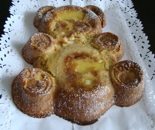 BIZCOCHO DE BUBANGO CON ALMENDRAS