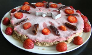 TARTA DE FRESA Y PLÁTANOS.1jpg