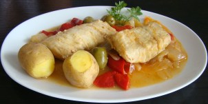 MERLUZA EN SALSA DE CEBOLLA
