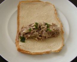 ROLLITOS DE CARNE EN PAN DE MOLDE