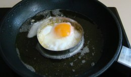 HUEVOS FRITOS CON AZÚCAR1