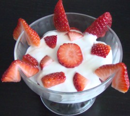 YOGUR CON FRESAS 1