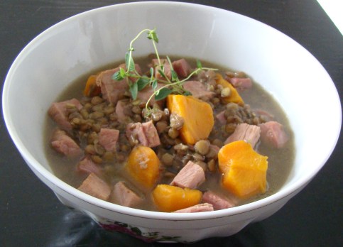 LENTEJAS CON JAMÓN YORT